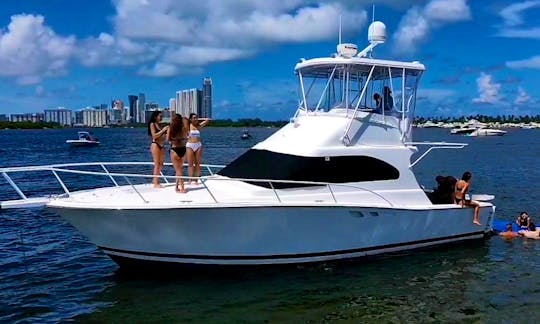 44' Luhrs Sport Yacht up to 12 people ideal Entertaining, Bachelorette, and Bday Parties in Miami