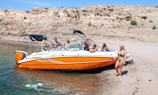 Lake Havasu: Cruise in comfort and style with Hurricane Sundeck GB05