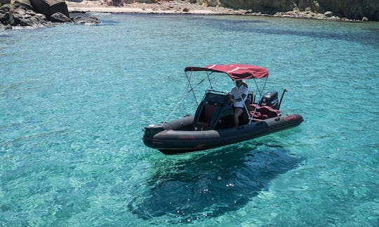 Diverib 5.50m, 140hp - Private Boat Rental in Milos, Adamas, Greece