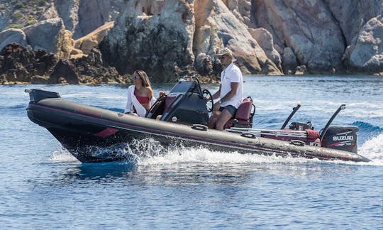 Diverib 5.50m, 140hp - Private Boat Rental in Milos, Adamas, Greece