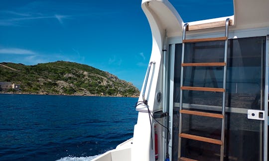 Daily Escursion Around La Maddalena Archipelago Islands with Rio 800 Cabin Fish Yacht!