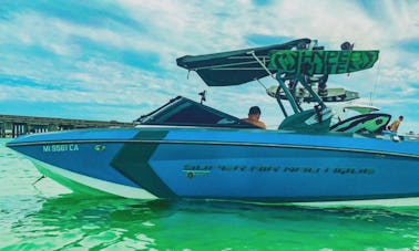 Nautique G23 - Faites du wakesurf ou passez la journée à Crab Island !