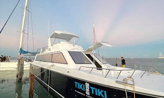 Le bateau unique de Cancún et d'Isla Mujeres peut accueillir 50