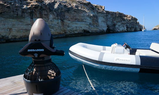 Lancha Jeanneau Merry Fisher 8 para alugar