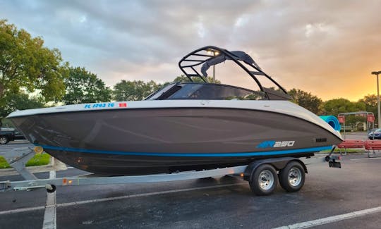 Enjoy This NEW 2022 25ft Bowrider on the intracoastal or gulf near Tampa