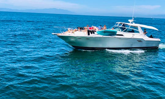Get on the yacht 46ft to go to the best beaches in Puerto Vallarta, Mexico