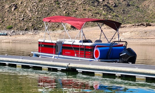 Beautiful 2022 Crest 240LX Tritoon for rent at Saguaro lake with seating for 12!
