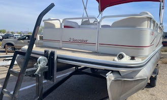 Suncruiser Pontoon for 9 people available in Lake Havasu City