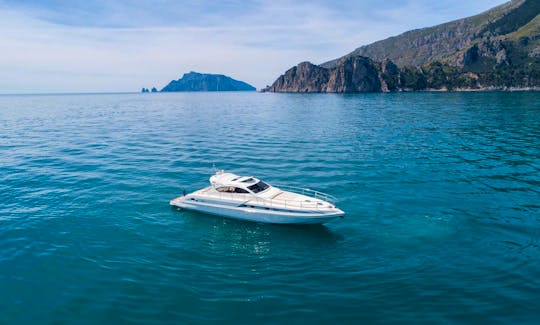 58' Conam Rodriguez Motor Yacht Charter in Positano