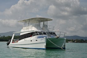 10 Person 33ft Power Catamaran for rent in Phuket, Thailand