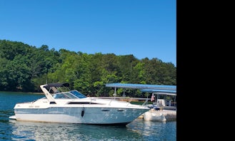 30ft Sea Ray Sundancer Motor Yacht Rental in , Georgia