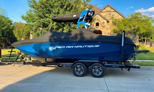 ''Gas Included'' Super Air Nautique G23 Wakesurf Rental on Lake Grapevine