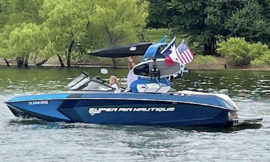 Alquiler de Super Air Nautique G23 Wakesurf con «gasolina incluida» en Lake Grapevine