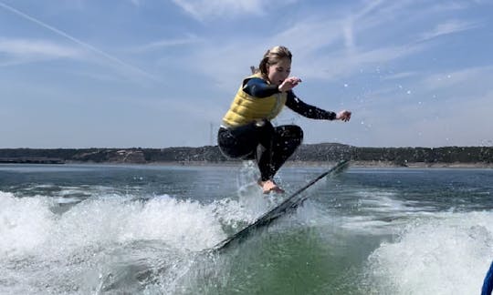Alquiler de Super Air Nautique G23 Wakesurf con «gasolina incluida» en Lake Grapevine