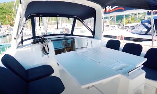 Our spacious cockpit offers plenty of space to relax, eat, drink, and enjoy the water.