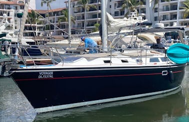 Beatiful Catalina 42' Yacht Rental in Puerto Vallarta