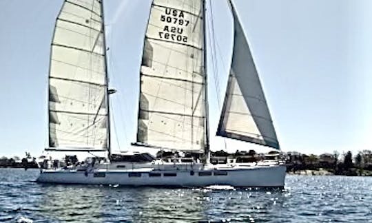 Navega con nosotros a bordo de nuestro velero Artemis de 64 pies. Gloucester, Massachusetts. ¡Comida incluida!