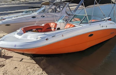 Willow Beach: Cruise in comfort and style with Hurricane Sundeck GB05