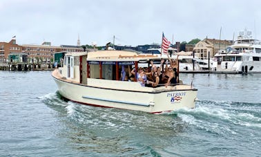 Alquiler de lancha motora clásica de 36 pies en Newport, Rhode Island