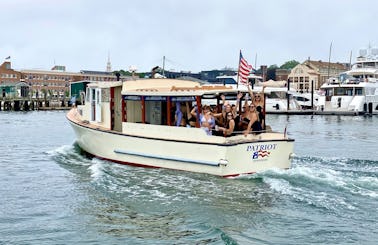 36' Classic Powerboat Rental In Newport, Rhode Island