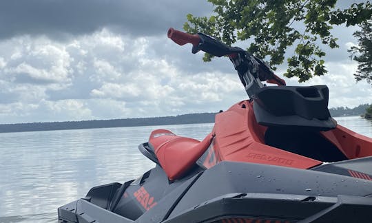 2022/2021 Seadoo Trixx Jetskis for Rent on Lake Conroe!