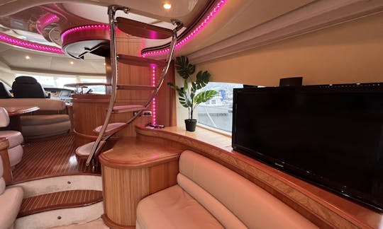 71 foot Azimut Evolution - Luxury Italian Sport Yacht for Charter in Vancouver