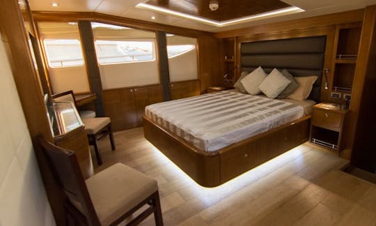 Majesty 101 Luxury Mega Yacht Rental in Dubai