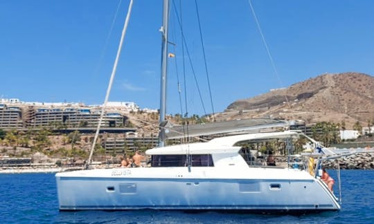 Lagoon 421 Sailing Catamaran South of Gran Canaria. All inclusive day cruises.