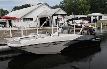 Starcraft SVX deckboat in West Palm Beach, Florida