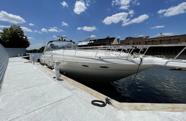 Cest La Vie 46’ Sea Ray Motor Yacht In Chicago, Illinois