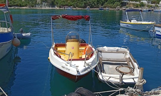 Nireus 4.90 CC Powerboat Rental in Zakinthos, Greece