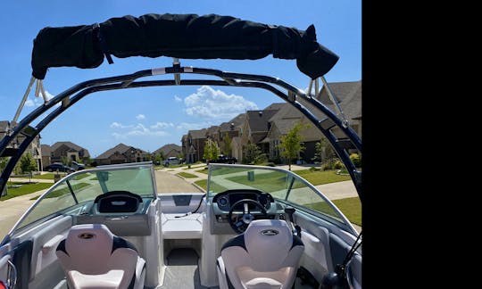 21 ft 250HP Chaparral Ssi on Lake Lewisville / Party Cove / Tubing / 5 Star Fun