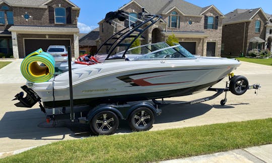 NEW 2021 21 ft Chaparral Ssi Sport Boat Lake Lewisville