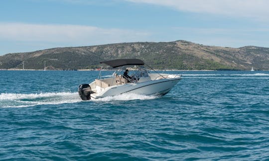 Quicksilver Activ 675 Rental in Split