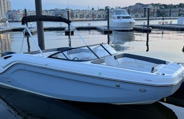 Brand new Bayliner DX2200 Boat Rental in Baltimore, Maryland