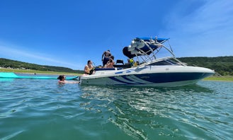Sea Ray Bow-rider on Lake Austin!