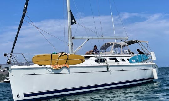 Design winning Hunter ‘41DS Sailboat for Rent in Marina Del Rey