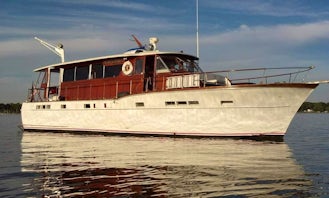The best party yacht on the Potomac!