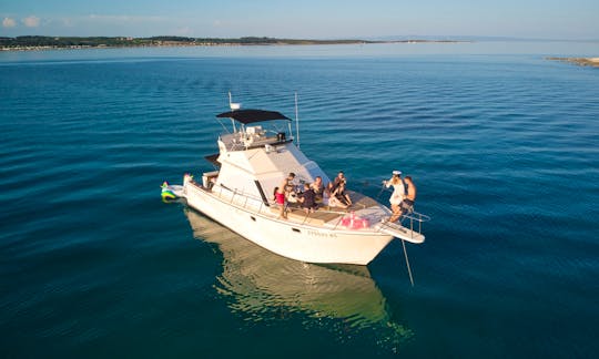 Book a Private Boat Tour In Medulin on a Vintage sport Fishing Boat