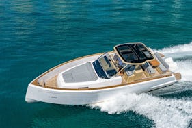 Luxury 38ft Prado Italian Yacht for Cruise in Miami Beach!!