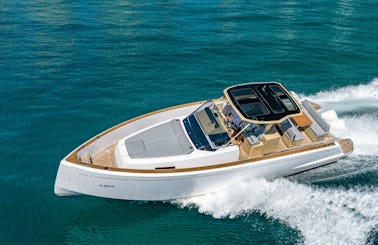 Luxury 38ft Prado Italian Yacht for Cruise in Miami Beach!!