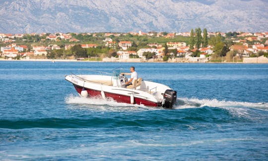 Reful 22 Fly Powerboat for 8 people in Nin, Zadar County