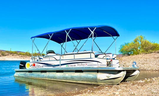 Suntracker Pontoon boat at Lake Pleasant!