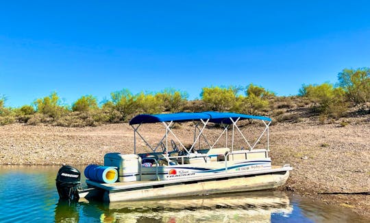 Suntracker Pontoon boat at Lake Pleasant!