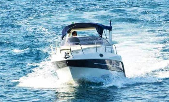 Luxury Italmar Cabin Cruiser 23' Motor Yacht for Rent