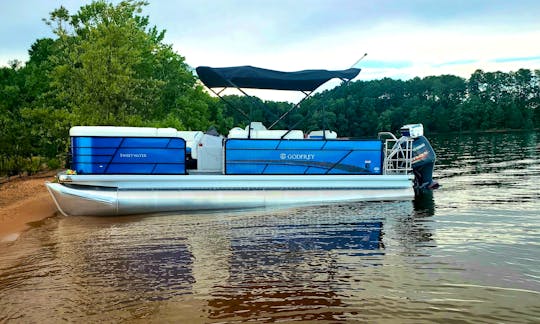 Let the good times roll!!! Rent a 23ft Sweetwater Tritoon w/150hp Yamaha For Lake Keowee,  Lake Hartwell,  Lake Jocasse. Free tube included. Seasonal Pricing. Inquire for details