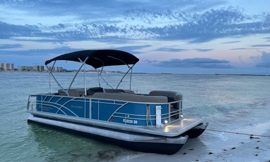 Book an unforgettable adventure on a 2020 Sylvan Mirage Pontoon!