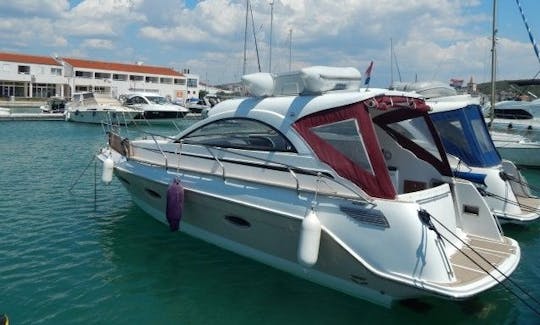 Location de yacht à moteur Saggita à Šibenik, dans le comté de Šibenik-Knin