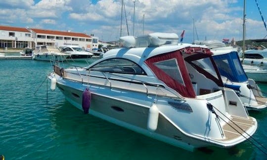 Saggita Motor Yacht Rental in Šibenik, Šibensko-kninska županija