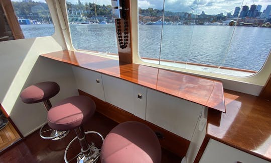 Fully Restored Classic Beauty 48ft Huckins Fairform Flyer Motor Yacht